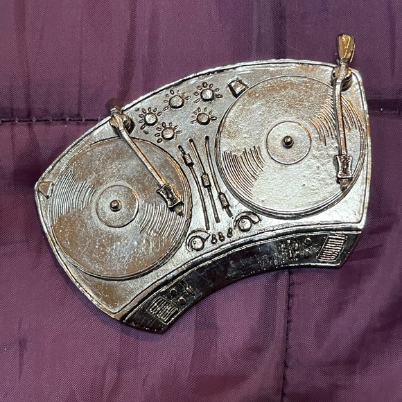 Turntable Belt Buckle - Picture 3 of 6